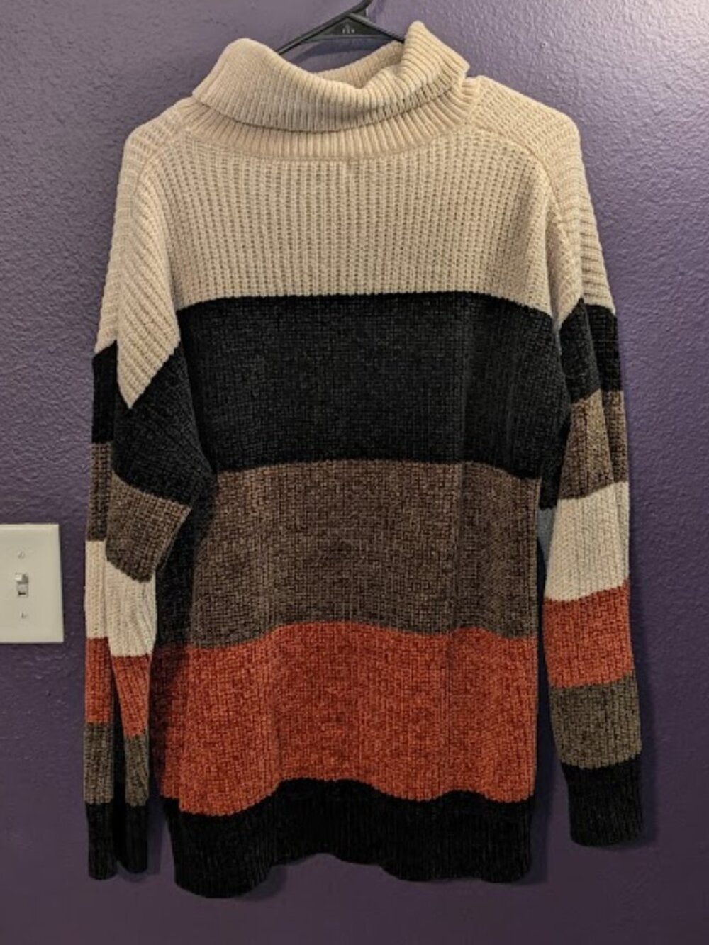 Vanilla Bay Chenille Sweater Size Small (Oversized closer to Large)